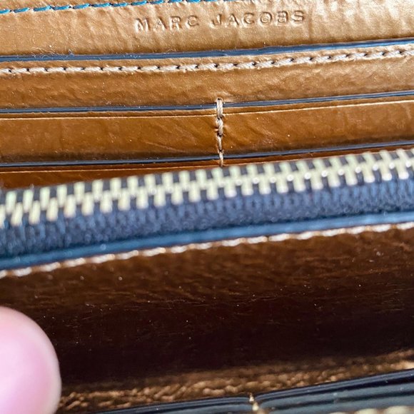 Marc Jacobs Checkbook Wallet - Picture 2 of 5